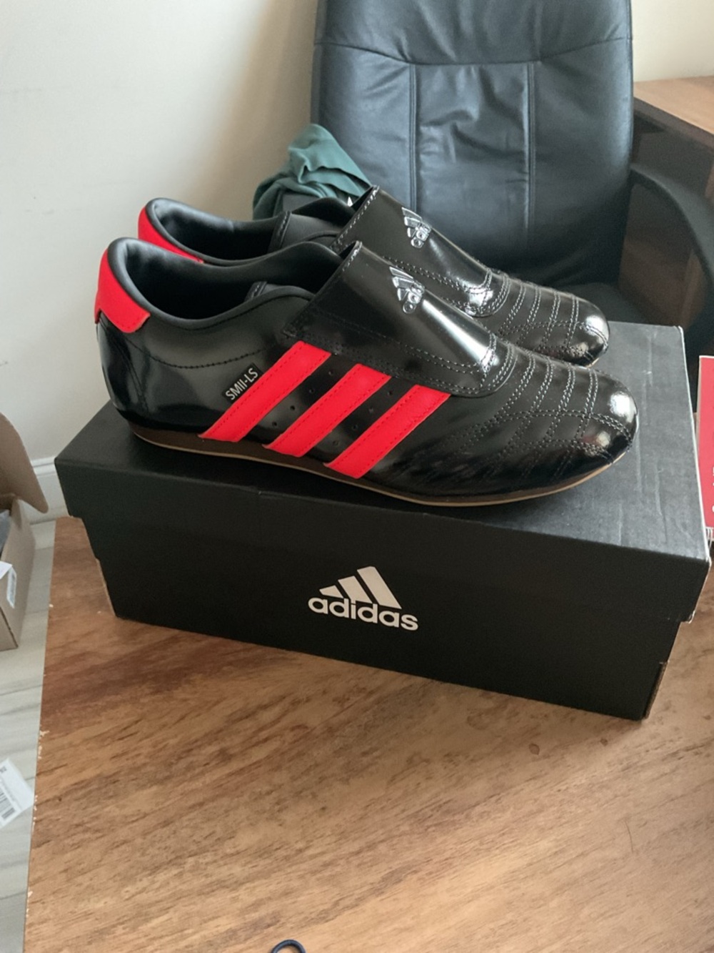 adidas Taekwondo Black Sneakers with Red Stripes. Patent leather